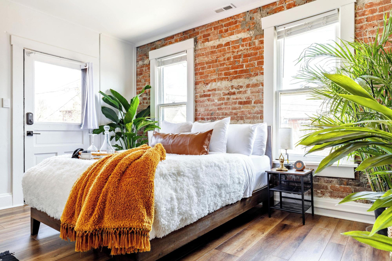 Room 4, Jungle House Historic Lofts Â€“ German Village, Franklin