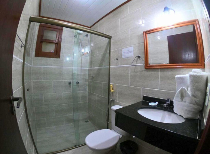 Bathroom 4, Pousada Larissa, Parati