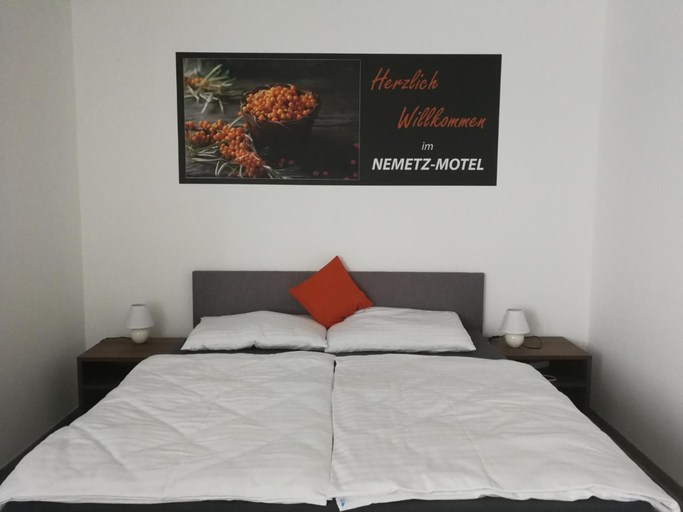 Bedroom 2, Nemetz Motel, Sankt Pölten Land