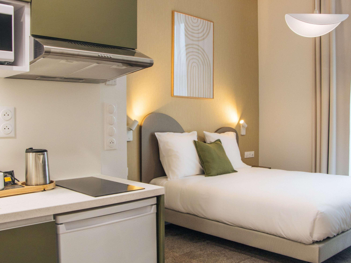 Room 5, Adagio Access Bordeaux Sud Pessac, Gironde