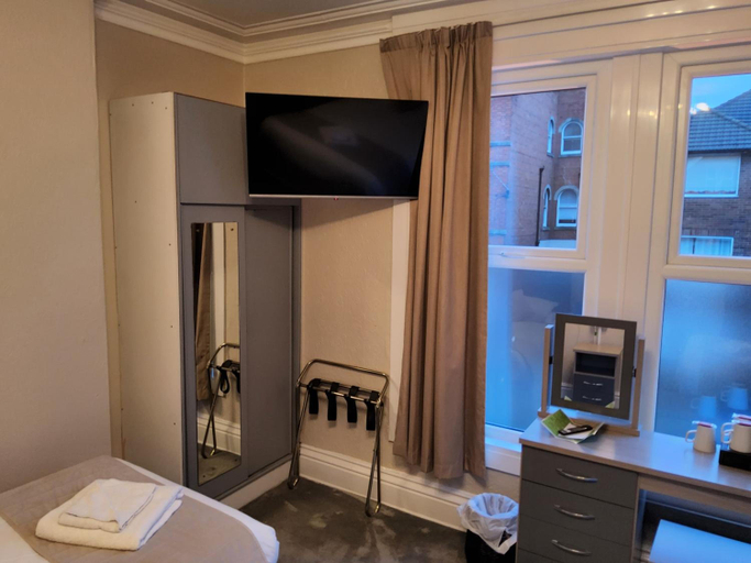 Bedroom 3, The Avenue Hotel, Lincolnshire