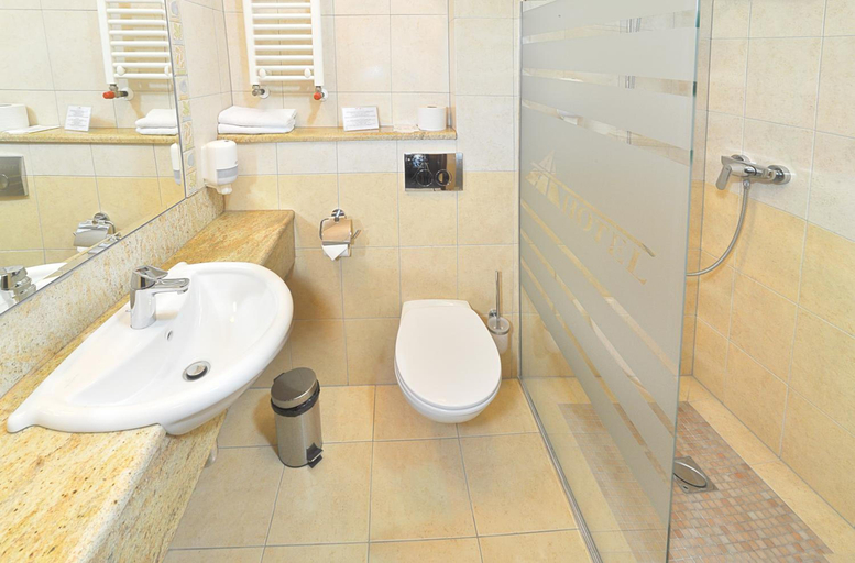 Bathroom 4, Ahotel, Pszczyna