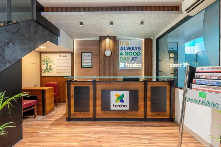 Lobby, Treebo Planet Mount, Chennai