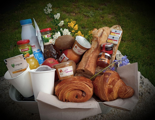 Food & Drinks 5, Les Ga Tes De Petrocoriis, Dordogne