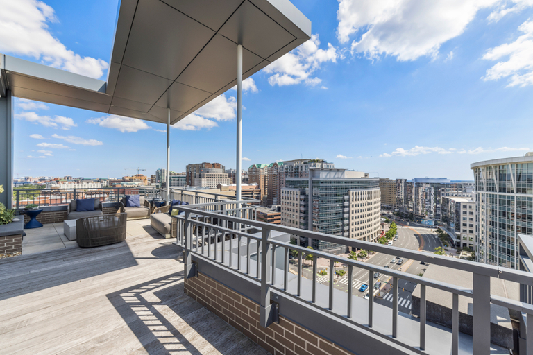 Pool 5, Placemakr Marymount Ballston, Arlington