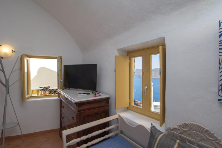 Others 5, Villa Ariadni, South Aegean