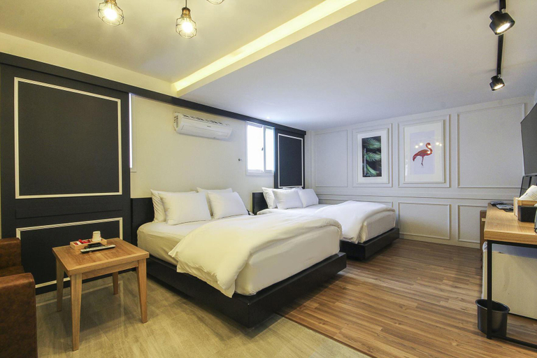 Bedroom 2, Daegu Airport Boing Hotel, Dong