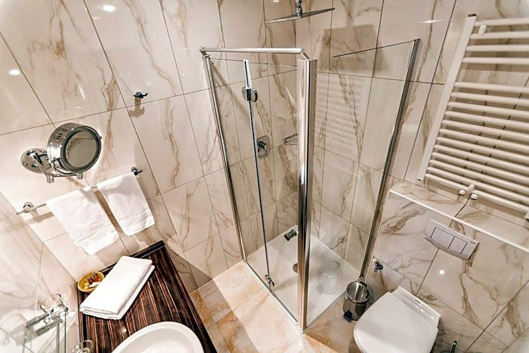 Bathroom 5, Hotel Krone, Ortenaukreis