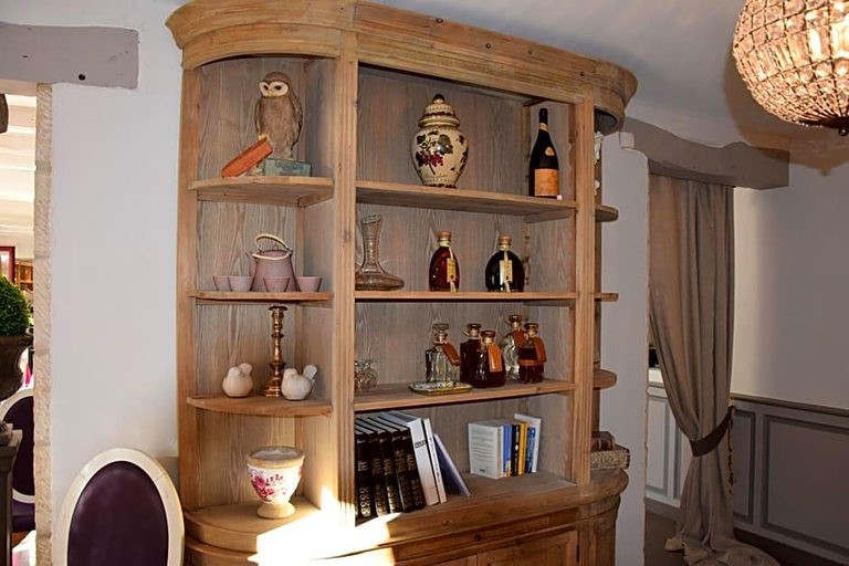 Lobby 3, Le Petit Relais, Lot