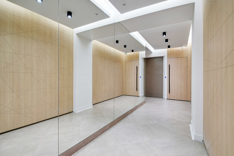 Lobby 2, B48 Paris Haussmann, Paris