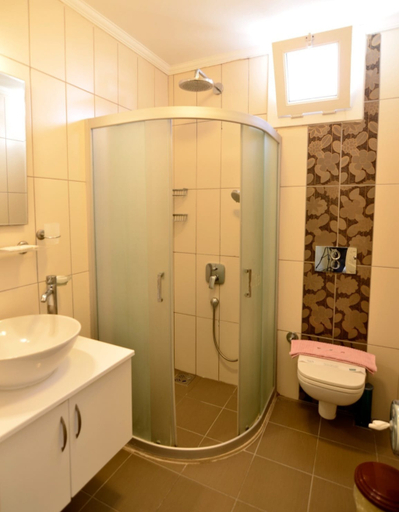Bathroom 4, Sevin Pansiyon, Bodrum