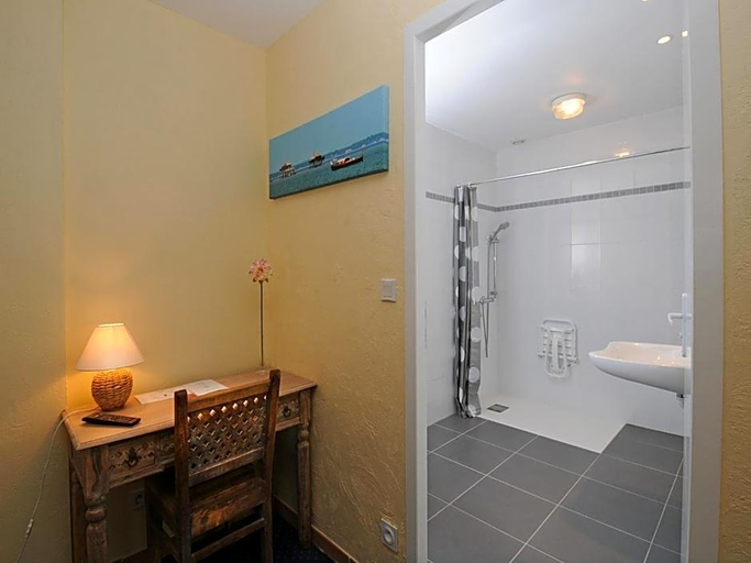 Bathroom 5, Hotel La Cabane, Gironde