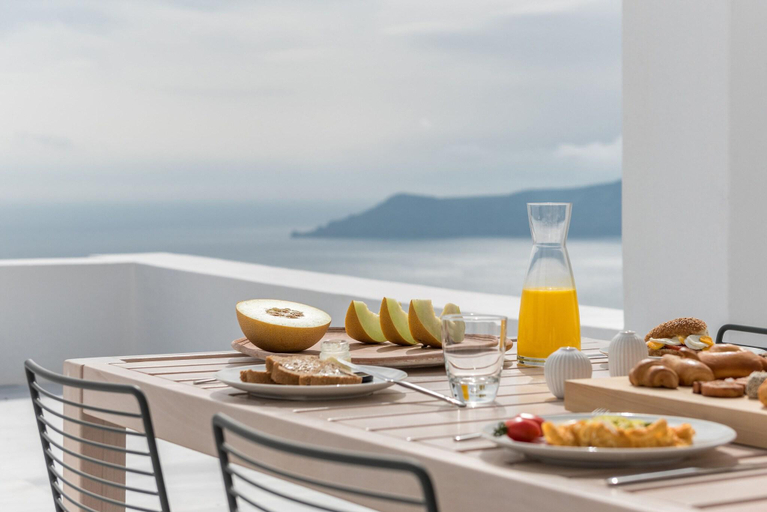Food & Drinks, White Ark - Adults Only, South Aegean