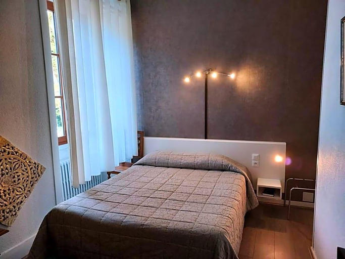 Room 5, Ch¬øau De Passi¬øs, Isère