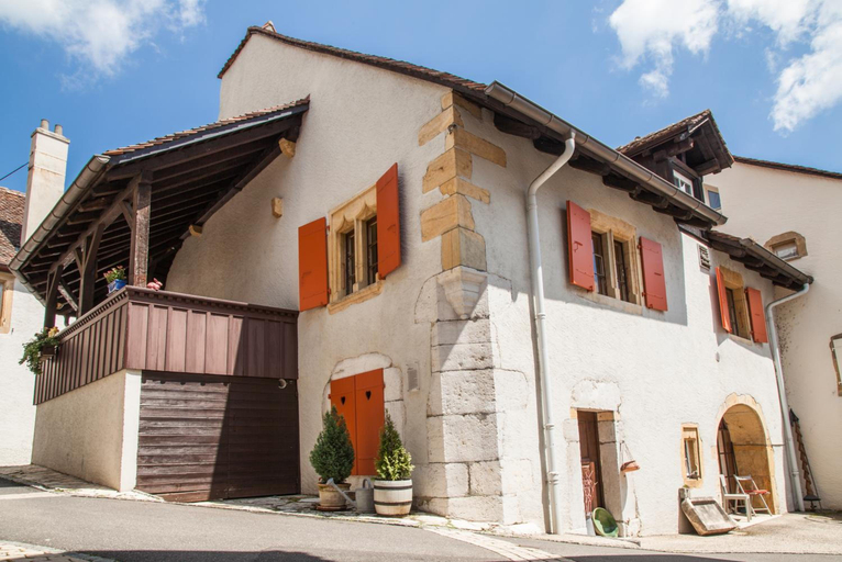 General view 4, Hv Tel Les Vieux Toits, Neuchâtel