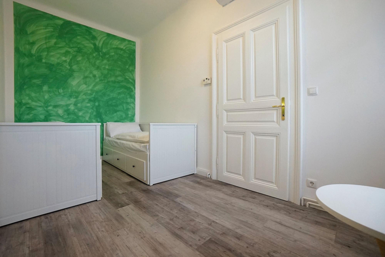Others 5, Albizia-Apartments, Baden