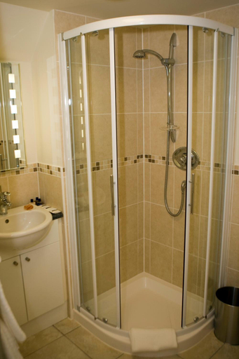Bathroom 5, Royal Southern Yacht Club, Hampshire