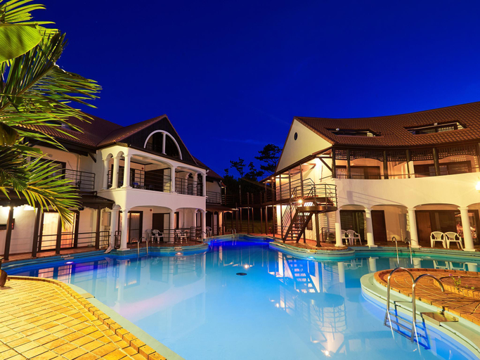Sport & Beauty 5, The Pool Resort Villa ICHIGOICHIE, Onna