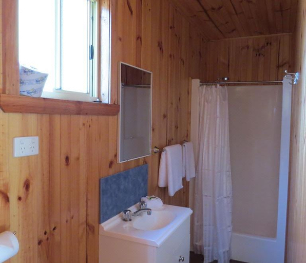 Bathroom 4, Bruny Island Holiday Park Adventure Bay, Kingborough