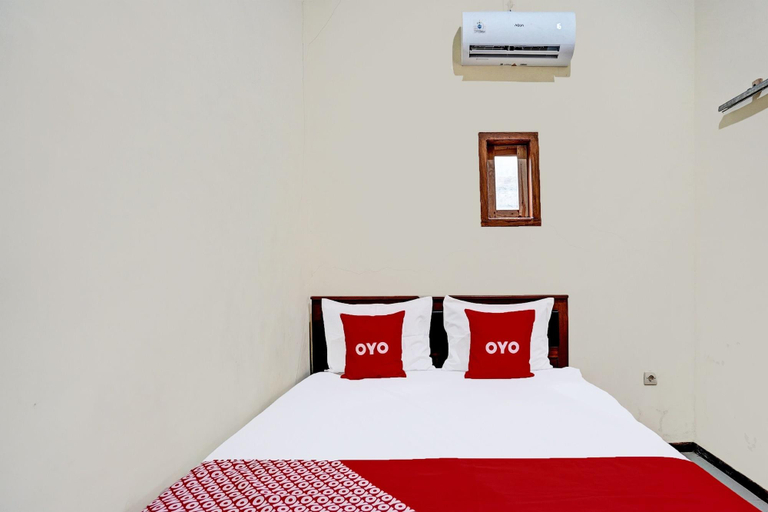 Room 5, Oyo 92367 Garuda Homestay Syariah, Banyuwangi