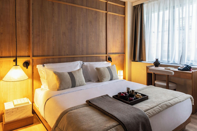 Room 2, Darya - J, Attica