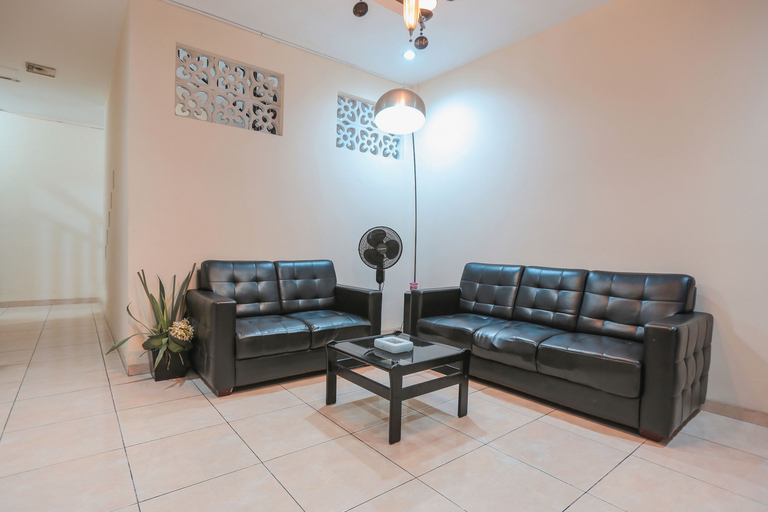 Others 4, OYO 122 Oekude Residence, Jakarta Pusat