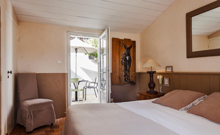 General view 2, Hotel Les Bois Flottais, Charente-Maritime