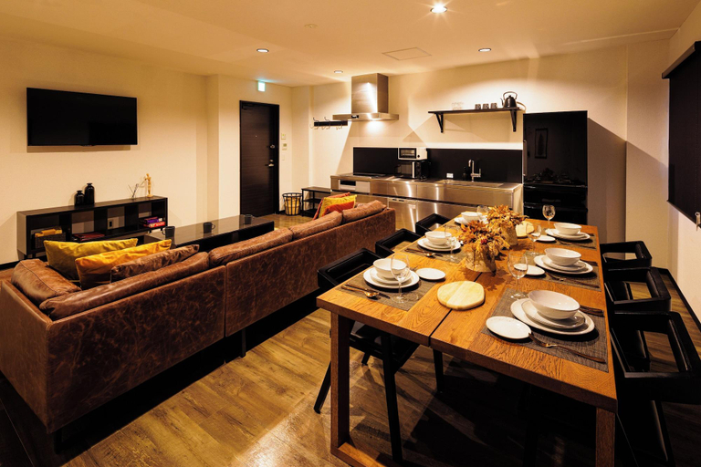 Food & Drinks 5, Happo Apartments, Hakuba