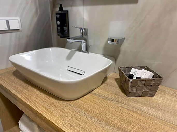 Bathroom 4, Hotel Am Waldkasino, Erfurt