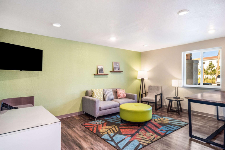 Public Area, WoodSpring Suites Bradenton, Manatee