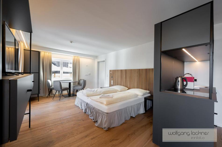Bedroom 2, Appartements Zur Sonne, Innsbruck Land