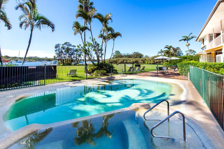 Sport & Beauty 4, Cayman Quays, Noosa - Tewantin