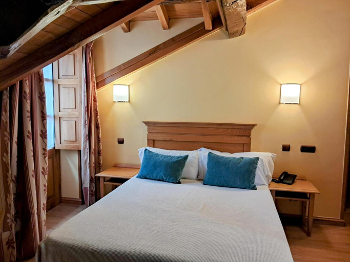 Bedroom 4, Hotel San Roque, Cantabria