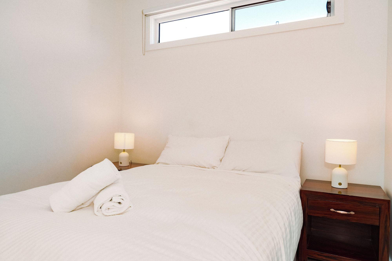 Room 3, Peninsula Beachside Accommodation, Melbourne