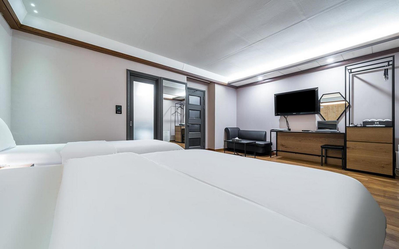 Bedroom 2, Yongin Singal Sky, Yongin