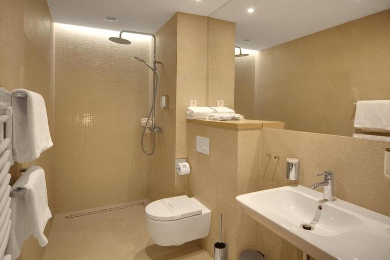 Bathroom 4, Eva Park Life Spa, Piaseczno