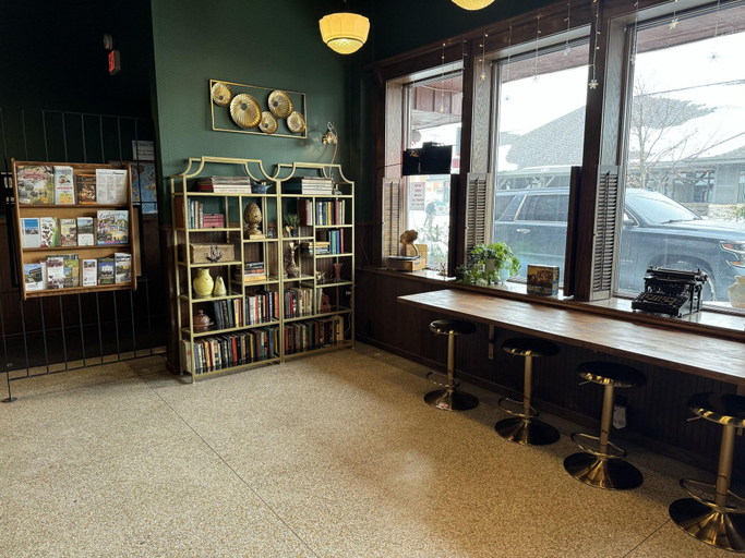Public Area 2, Fenway House Hotel, Grant