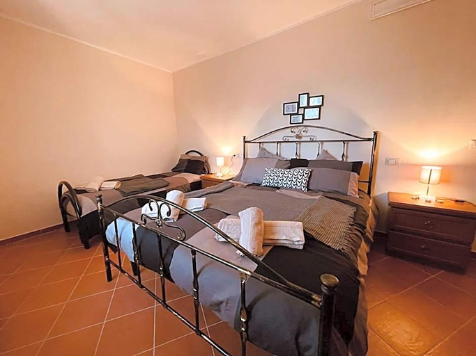 Bedroom 2, Da Nonna Pasqualina, Caserta