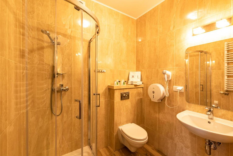 Bathroom 4, Hotel Kasztelan, Wieliczka