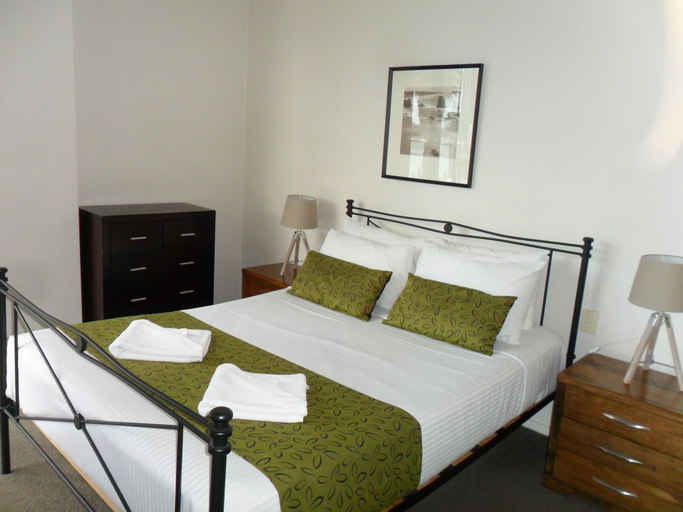 Bedroom 3, Akom At Docklands, Melbourne