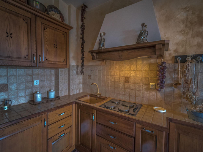 Room 4, To Stefani Tis Makrinas, Thessaly