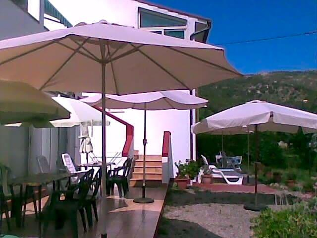 Food & Drinks 5, Hotel Rustichello, Livorno
