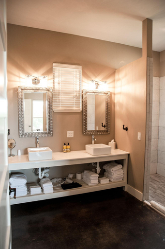 Bathroom 3, Hill Country Casitas, Hays