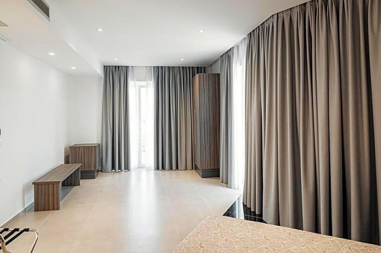 Others, Hotel Nuova Grottella, Lecce