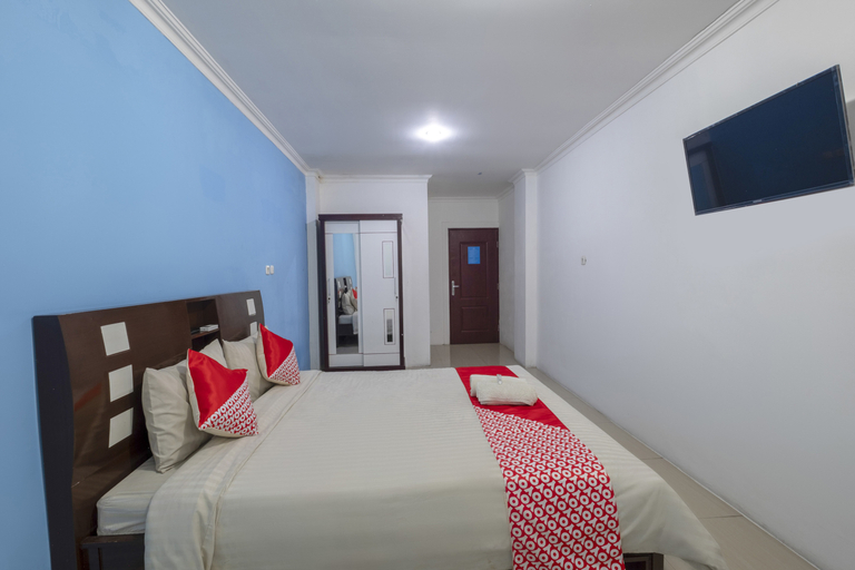 Room 5, Super OYO 3747 Comfort Residence, East Jakarta