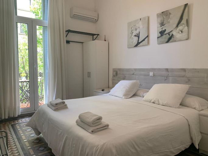 General view 3, Hostal Eixample, Barcelona