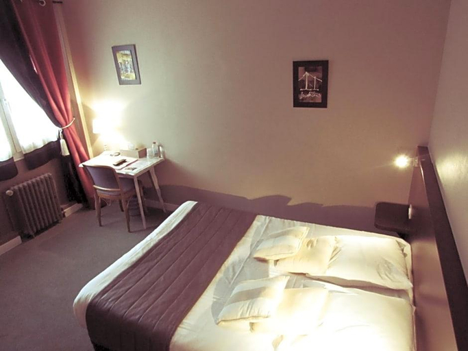 Room 5, Hotel Restaurant De La Marne, Côtes-d'Armor