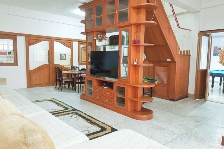 Living area 2, Sukhumvit 81 Haven House- BTS Onnut, Phra Khanong