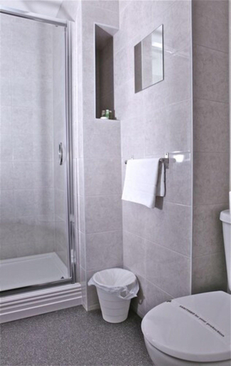 Bathroom 5, Maritime Apartments, Cumbria