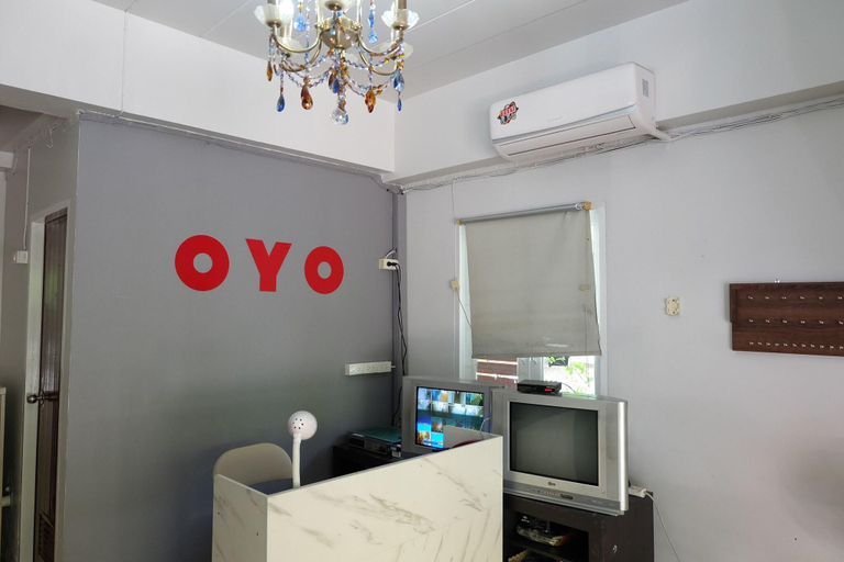 Lobby 3, Pop 75429 101 Place Navanakorn, Phra Nakhon